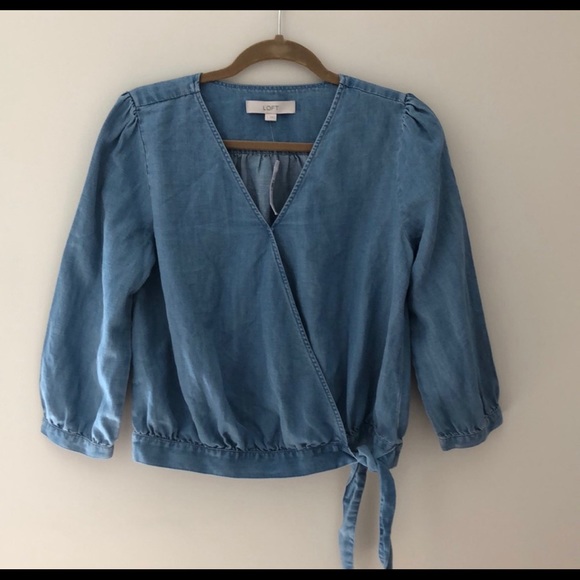 NWT LOFT Chambray wrap top size S - Picture 1 of 1